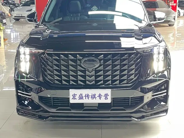 GAC Trumpchi GS8 — Фото автомобиля 4