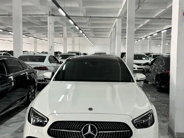 Mercedes-Benz E-Class — Фото автомобиля 5