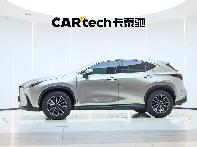 Lexus NX — Фото автомобиля 7