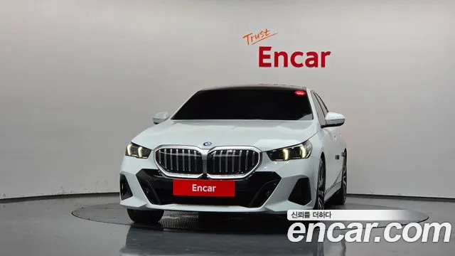 BMW 5-Series 5 серия (G60) 530i xDrive M Sport — Фото автомобиля 3