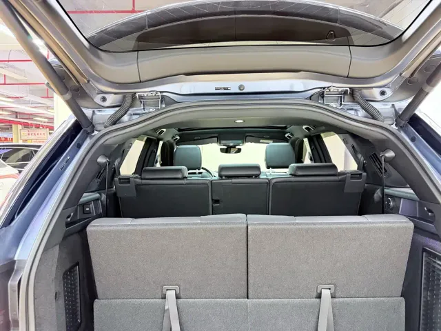 Land Rover Discovery Sport — Фото автомобиля 15