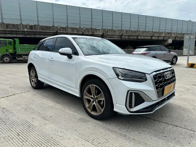 Audi Q2L — Фото автомобиля 3