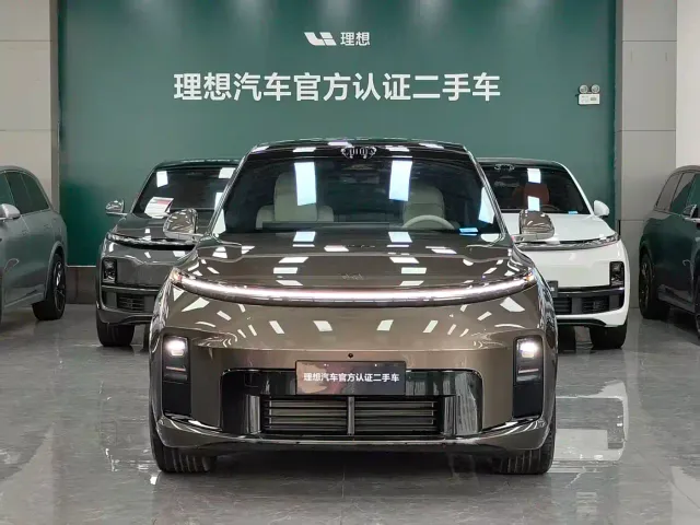 Фотография автомобиля — Li Auto L8