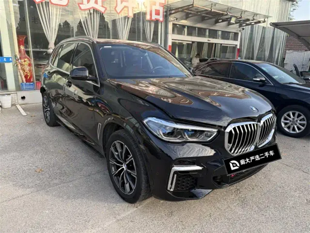 BMW X5 — Фото автомобиля 3