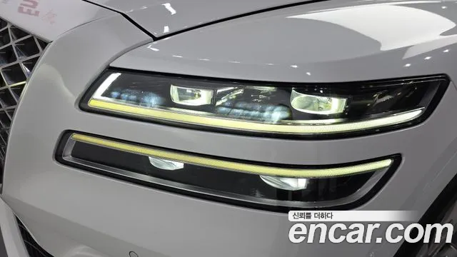 Genesis GV80 — Фото автомобиля 22