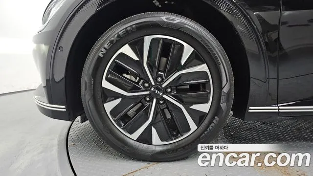 Kia EV6 — Фото автомобиля 5