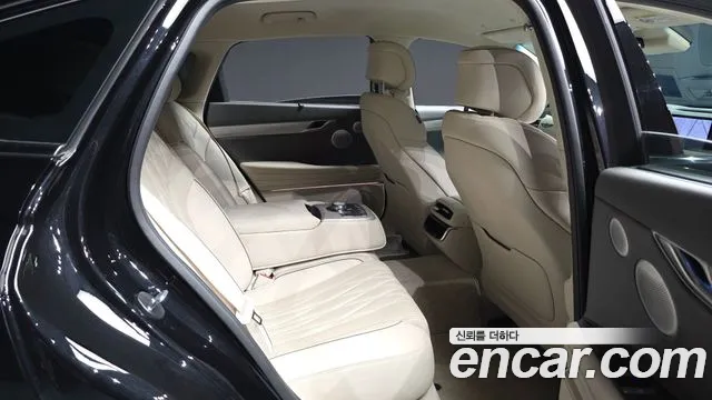 Genesis G80 Бензин 3.5 турбо AWD — Фото автомобиля 12