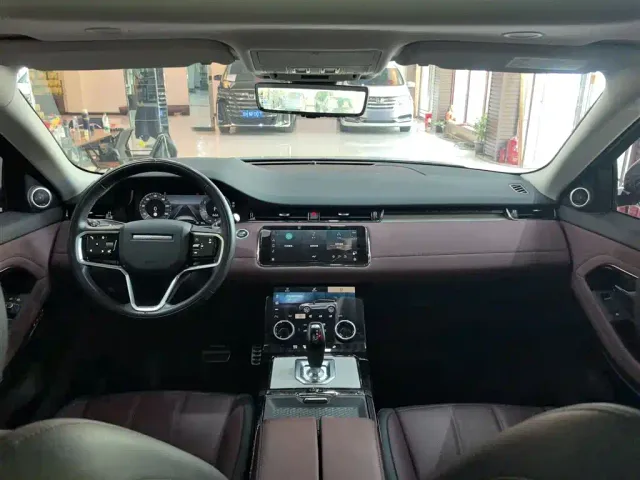 Land Rover Range Rover Evoque — Фото автомобиля 12