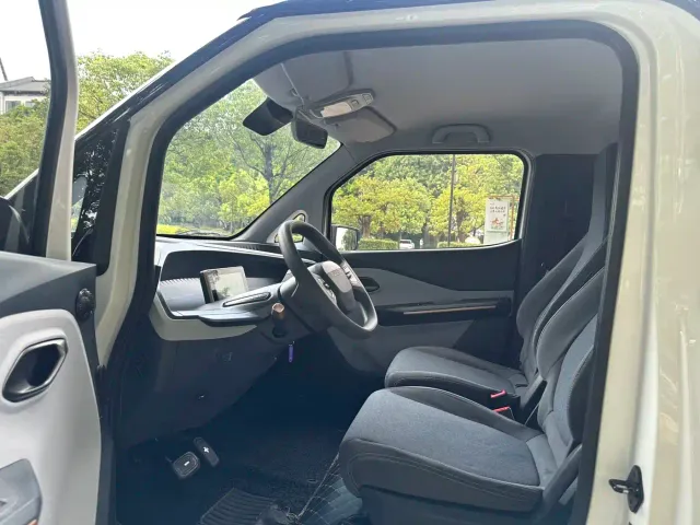 Wuling NanoEV — Фото автомобиля 9