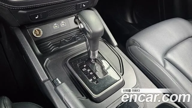 KG_Mobility_Ssangyong Rexton Новый Rexton Sport Дизель 2.2 2WD — Фото автомобиля 9