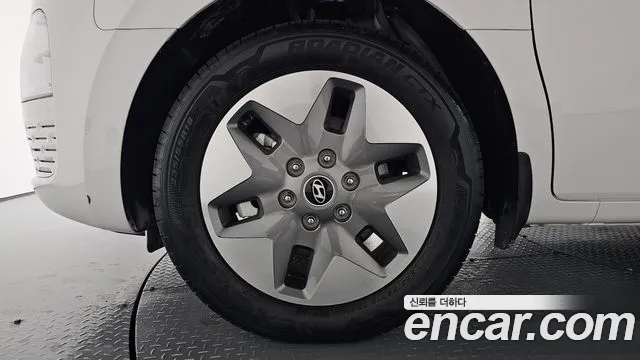 Hyundai Staria — Фото автомобиля 5