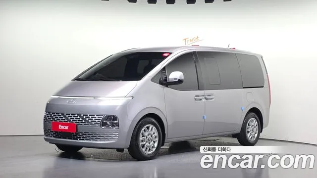 Фотография автомобиля — Hyundai Staria