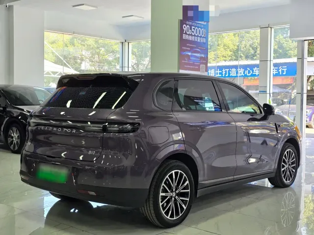 Leapmotor B10 — Фото автомобиля 4