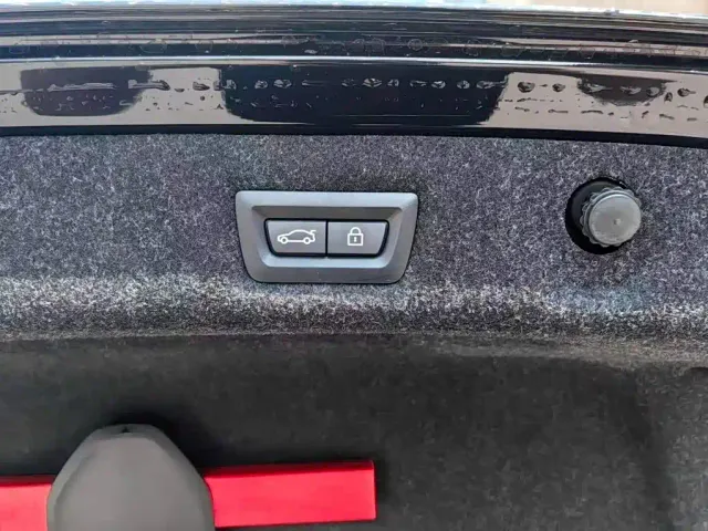 BMW 5 Series — Фото автомобиля 13