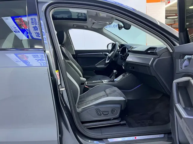 Audi Q3 — Фото автомобиля 9