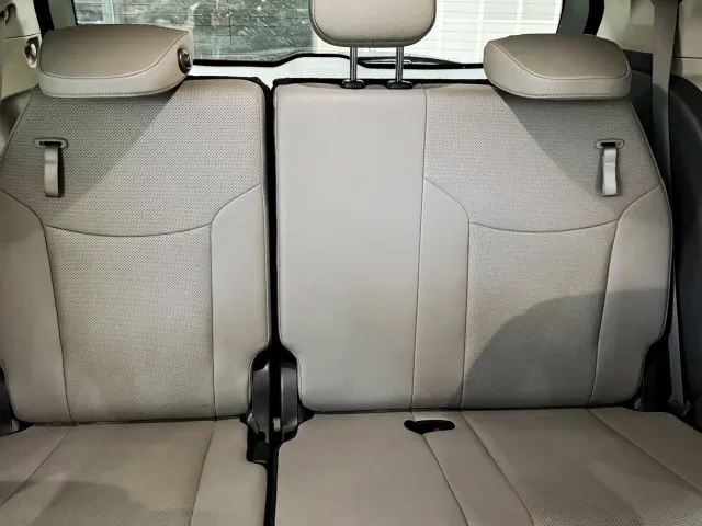 Toyota Granvia — Фото автомобиля 16