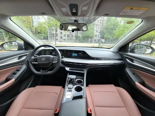 Changan Eado — Фото автомобиля 14