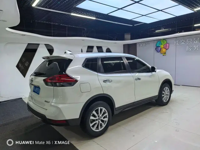 Nissan X-Trail 2022 Facelift 2.0L 2WD Smart Connect Ultimate Edition — Фото автомобиля 4