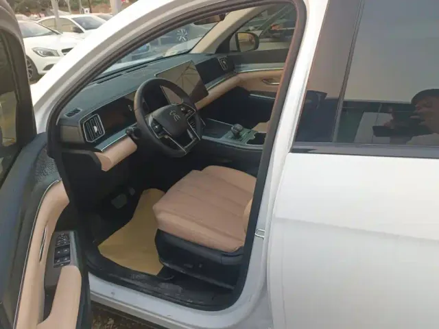 BYD Song Pro — Фото автомобиля 9