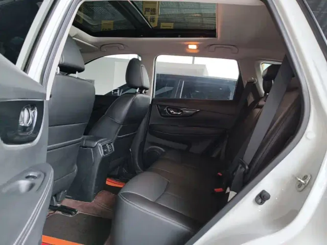 Nissan X-Trail — Фото автомобиля 16