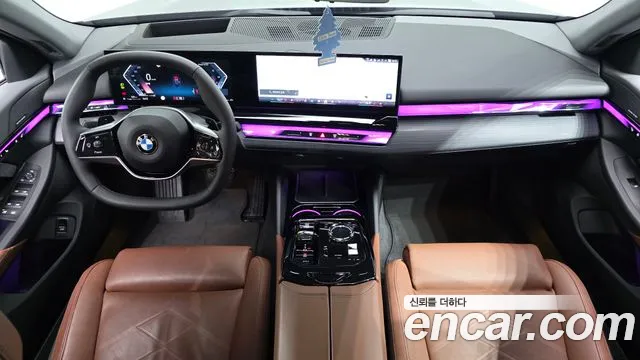 BMW 5 Series G60 — Фото автомобиля 10