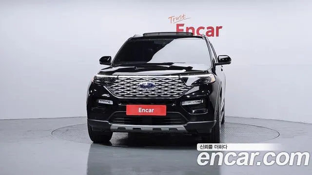 Ford Explorer Generation 6 — Фото автомобиля 3