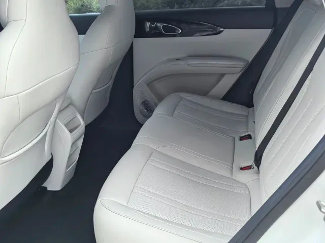 Geely Starry Wish — Фото автомобиля 8