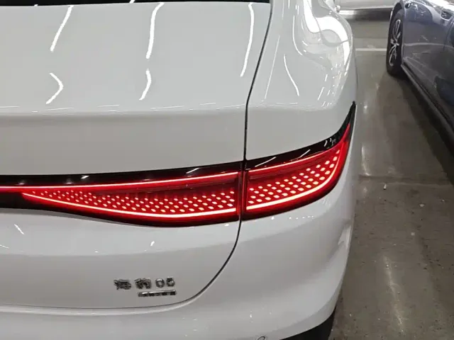 BYD Seal 05 DM-i — Фото автомобиля 7