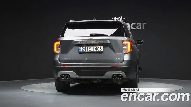 Ford Explorer Explorer 6 поколение 3.0 Platinum 4WD — Фото автомобиля 4