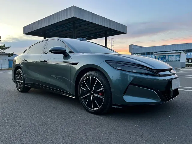 BYD Han L — Фото автомобиля 3