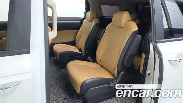 Kia Carnival 4th Gen — Фото автомобиля 18