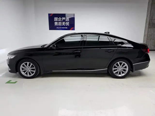 Honda Accord — Фото автомобиля 9