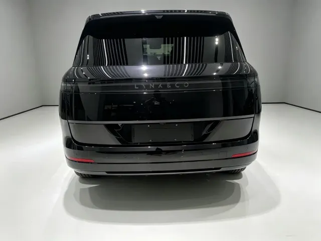Lynk & Co 900 — Фото автомобиля 7
