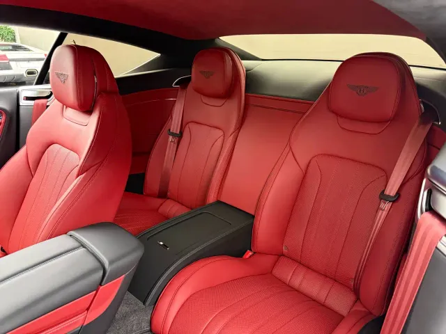 Bentley Continental — Фото автомобиля 10