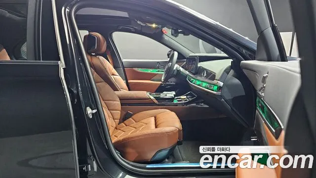 BMW 7-Series 7 серия (G70) 740i xDrive M Sport — Фото автомобиля 26
