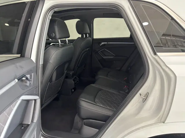 Audi Q3 — Фото автомобиля 21