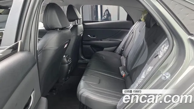 Hyundai Avante CN7 — Фото автомобиля 12