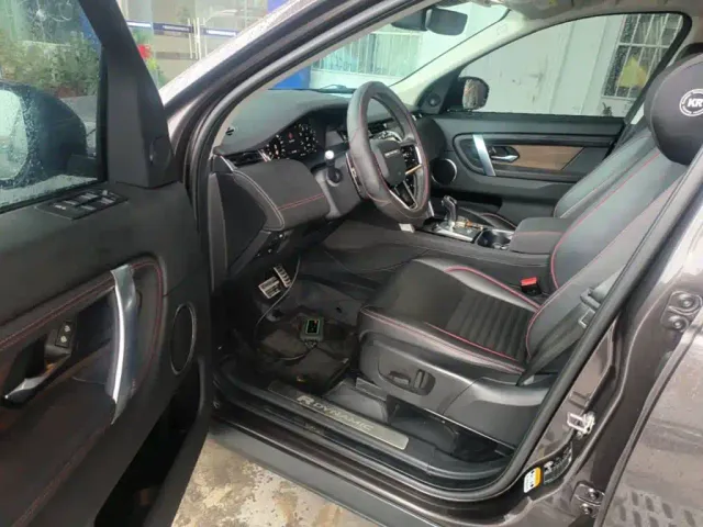 Land Rover Discovery Sport — Фото автомобиля 15