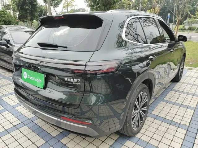 Geely Galaxy Starship 7 EM-i — Фото автомобиля 6