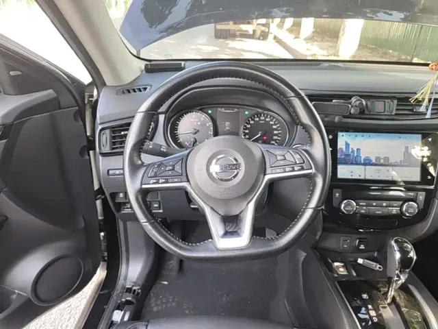 Nissan X-Trail — Фото автомобиля 10