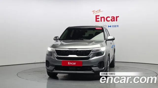 Kia Seltos — Фото автомобиля 3