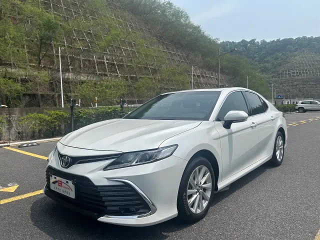 Фотография автомобиля — Toyota Camry