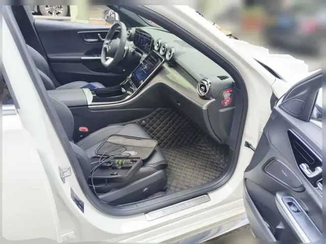 Mercedes-Benz C-Class — Фото автомобиля 10