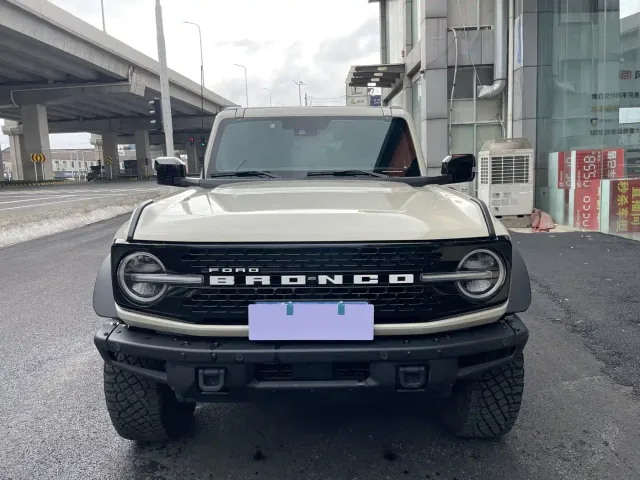 Ford Bronco — Фото автомобиля 20