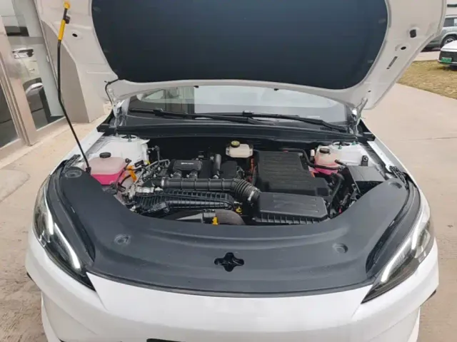 BYD Seal 05 DM-i — Фото автомобиля 19