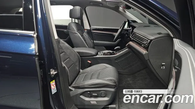 Volkswagen Touareg Touareg 3 поколение 3.0 TDI Prestige — Фото автомобиля 10