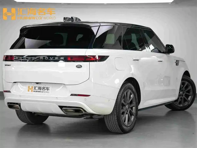 Land Rover Range Rover Sport — Фото автомобиля 6