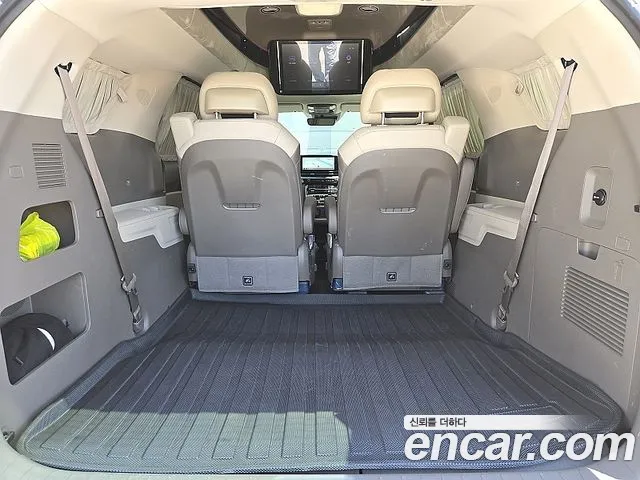 Kia Canival Carnival 4 поколение Бензин 7 мест Hi-Limousine — Фото автомобиля 19