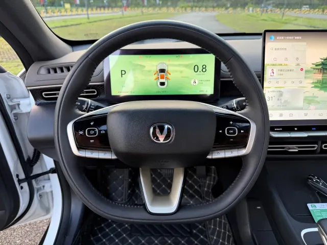 Changan Eado — Фото автомобиля 18