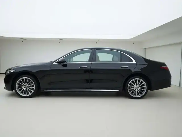 Mercedes-Benz S-Class — Фото автомобиля 3